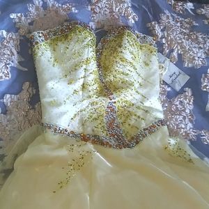 Bridal/ Prom/Occasion Dress in Sunflower Yellow
